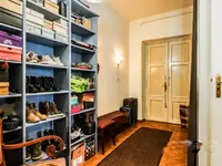 Недвижимость Трехкомнатная квартира в центре: 21