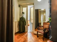 Недвижимость Трехкомнатная квартира в центре: 22