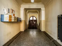 Недвижимость Трехкомнатная квартира в центре: 25