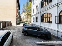 Недвижимость Трехкомнатная квартира в центре: 26