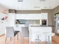 Недвижимость Четырехкомнатная квартира : 3