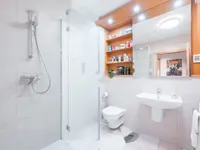 Недвижимость Четырехкомнатная квартира : 9