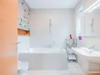 Недвижимость Четырехкомнатная квартира : 11