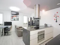 Недвижимость Квартира с паркингом Вич: 9