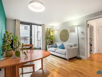 Недвижимость Weedington Road: 17