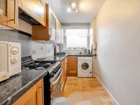 Недвижимость Lacy Road, Putney: 1