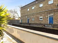 Недвижимость Gillespie Road: 11