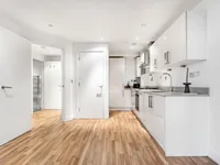 Недвижимость Scriven Street: 13