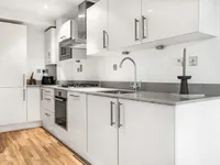 Недвижимость Scriven Street: 15