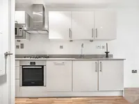 Недвижимость Scriven Street: 16