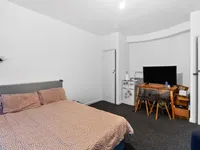 Недвижимость Barons Court Road: 9