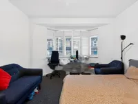 Недвижимость Barons Court Road: 12