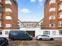 Недвижимость Upper Richmond Road: 4