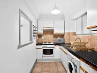 Недвижимость Upper Richmond Road: 9