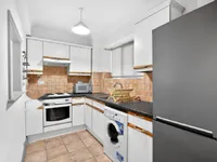 Недвижимость Upper Richmond Road: 14