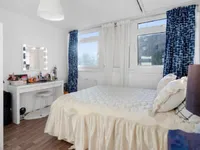 Недвижимость Comber Close, Gladstone Park: 1