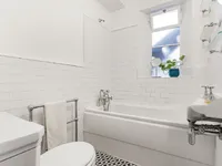 Недвижимость Shepherds Bush Road: 13