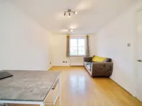 Недвижимость Mile End Road: 10