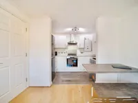 Недвижимость Mile End Road: 15