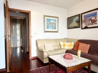 Недвижимость Трехкомнатная квартира, Центр: 3