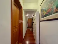 Недвижимость Трехкомнатная квартира, Центр: 10