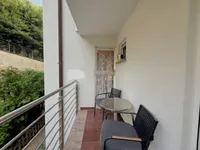 Недвижимость Трехкомнатная квартира, Центр: 18