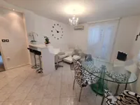 Недвижимость Четырехкомнатная квартира, Опатия: 3