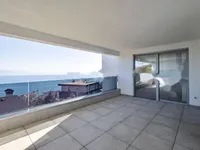 Недвижимость Трехкомнатная квартира Центр: 2