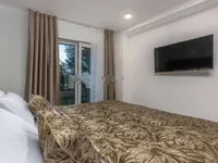 Недвижимость Семейный дом 225 м², Центр: 14