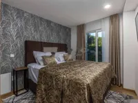 Недвижимость Семейный дом 225 м², Центр: 16