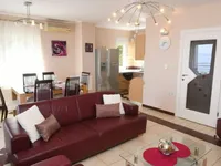 Недвижимость Четырехкомнатная квартира Центр: 2