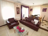 Недвижимость Четырехкомнатная квартира Центр: 3