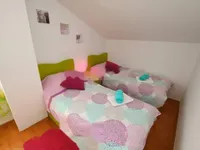 Недвижимость Четырехкомнатная квартира Центр: 15