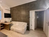 Недвижимость Четырехкомнатная квартира: 2