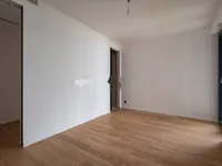 Недвижимость Четырехкомнатная квартира в центре: 8