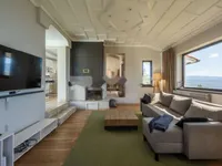 Недвижимость Семейный дом 330 м², Запад: 3