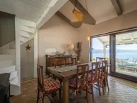 Недвижимость Семейный дом 330 м², Запад: 9