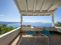 Недвижимость Семейный дом 330 м², Запад: 13