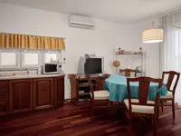 Недвижимость Трехкомнатная квартира в Центре: 5