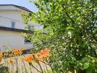 Недвижимость Двухэтажный дом с садом: 5