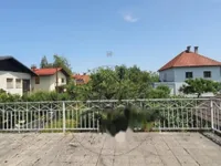 Недвижимость Двухэтажный дом с садом: 23