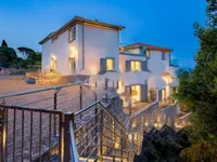 Недвижимость Двухкомнатная квартира в Центре: 9