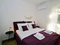 Недвижимость Двухкомнатная квартира в Центре: 10