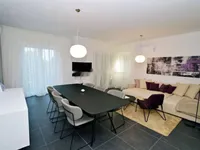 Недвижимость Двухкомнатная квартира в Центре: 18