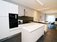 Недвижимость Двухкомнатная квартира в Центре: 20