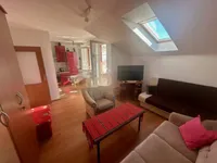 Недвижимость Двухкомнатная квартира в центре: 1