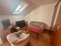 Недвижимость Двухкомнатная квартира в центре: 5