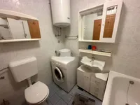 Недвижимость Двухкомнатная квартира в центре: 12