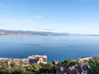 Недвижимость Трехкомнатная квартира в Опатии: 1