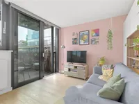 Недвижимость Highgate Hill: 12